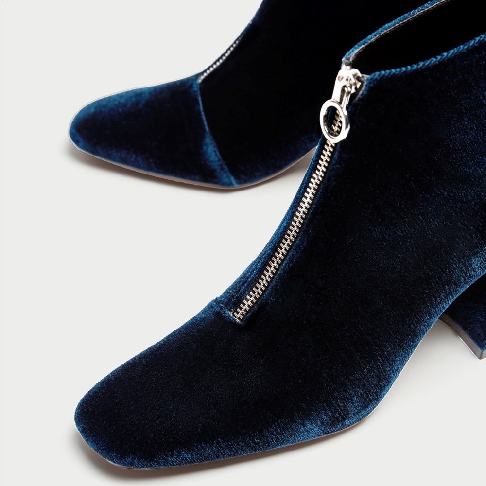 Zara Navy Blue Velvet Zip Up Ankle Boots - Picture 1 of 6